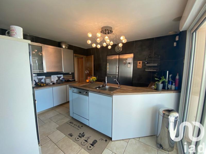 Maison - 195 m² - 5 pièces