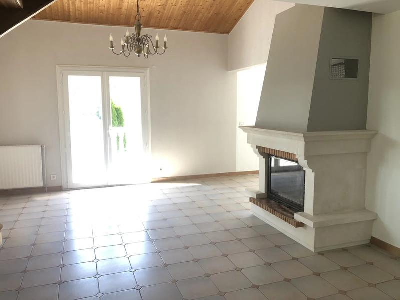 Maison - 205 m² - 7 pièces