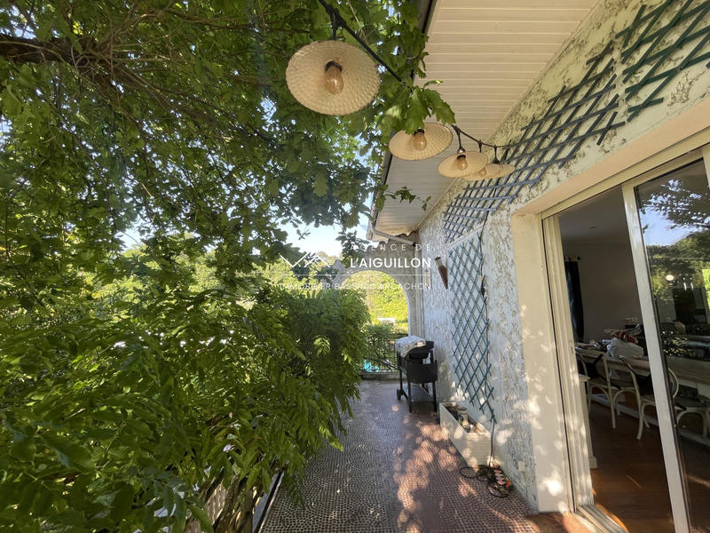 Maison - 200 m² - 7 pièces