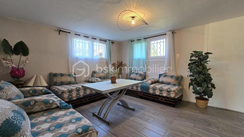 Maison traditionnelle - 144 m² - 7 pièces