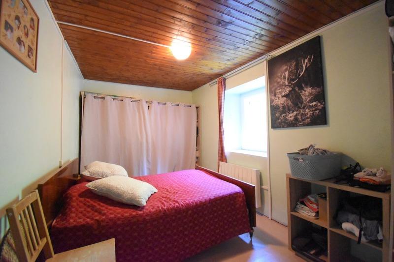 Maison en pierre - 141 m² - 6 pièces