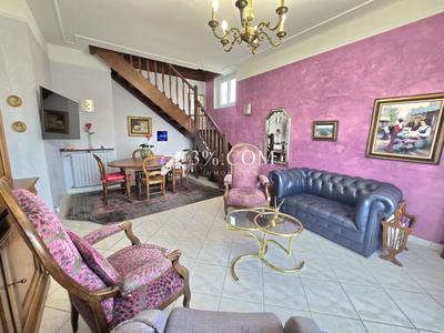 Demeure - 145 m² - 7 pièces