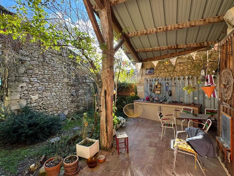 Maison - 187 m² - 6 pièces