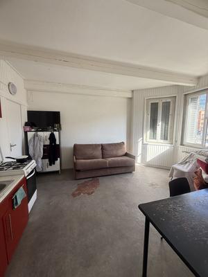 Maison - 227 m² - 12 pièces