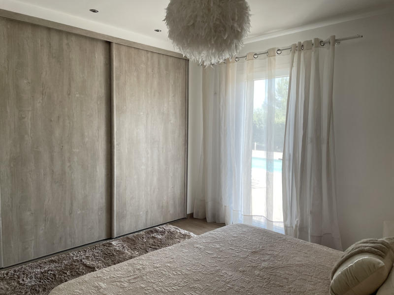 Maison - 203 m² - 5 pièces