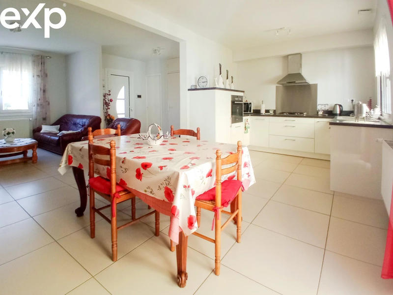 Maison - 120 m² - 4 pièces