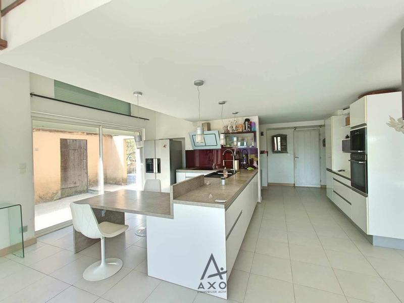 Maison - 150 m² - 5 pièces