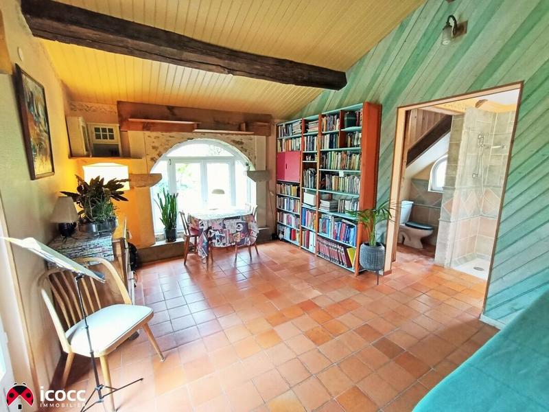 Propriété - 217 m² - 10 pièces