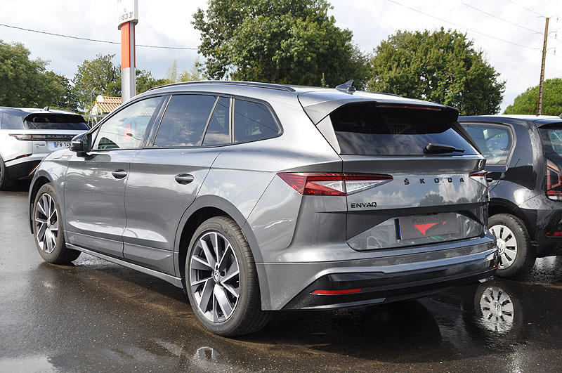 Skoda enyaq _80 v sportline toit ouvrant