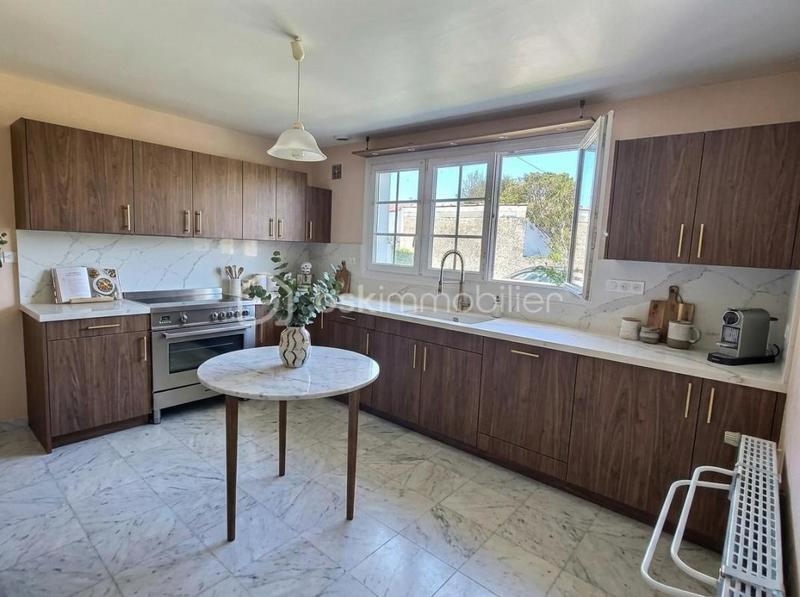 Maison - 143 m² - 5 pièces