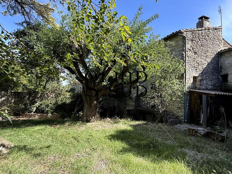Maison de village - 250 m² - 7 pièces