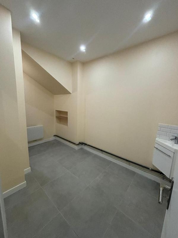 Fonds de commerce - Local commercial - 86 m²