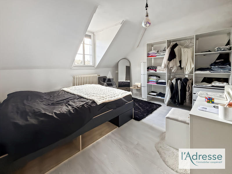 Maison - 179 m² - 8 pièces