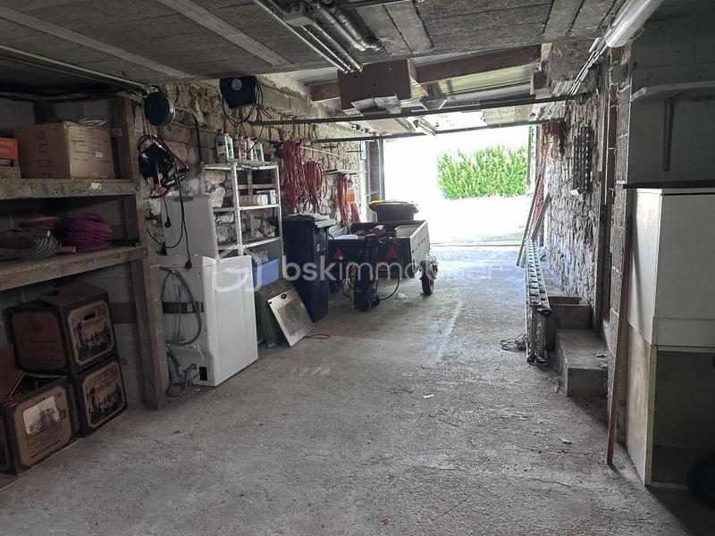 Maison - 176 m² - 8 pièces