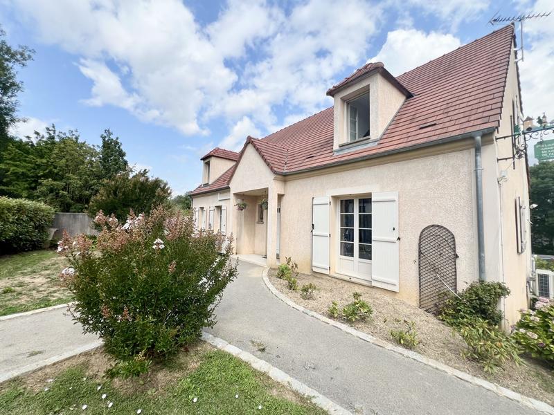 Maison contemporaine - 180 m² - 7 pièces