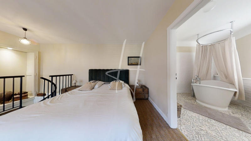 Appartement - 65 m² - 2 pièces