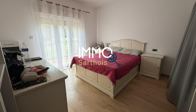 Maison - 186 m² - 10 pièces