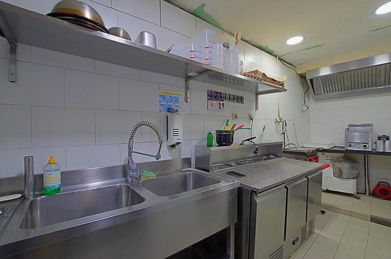 Immeuble - 215 m² - 3 pièces