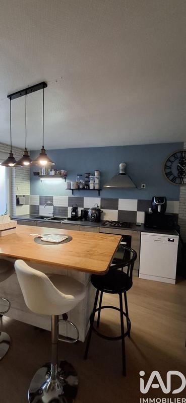 Maison - 175 m² - 9 pièces