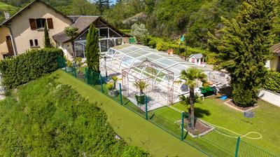 Maison - 600 m² - 12 pièces