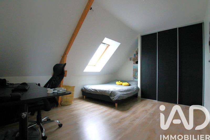Maison - 99 m² - 5 pièces