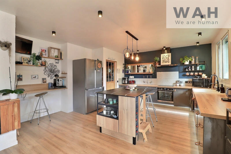 Maison de village - 205 m² - 6 pièces