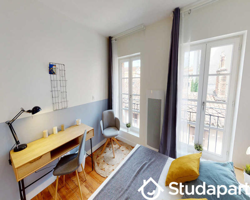 Chambre - 120 m² - 1 pièce