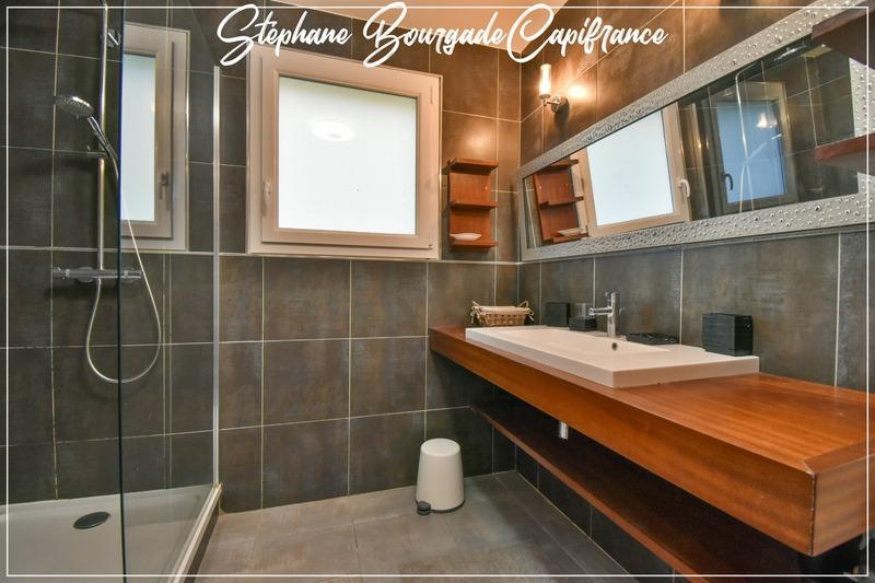 Villa - 169 m² - 5 pièces