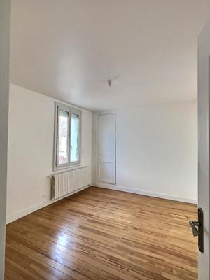 Maison - 121 m² - 7 pièces