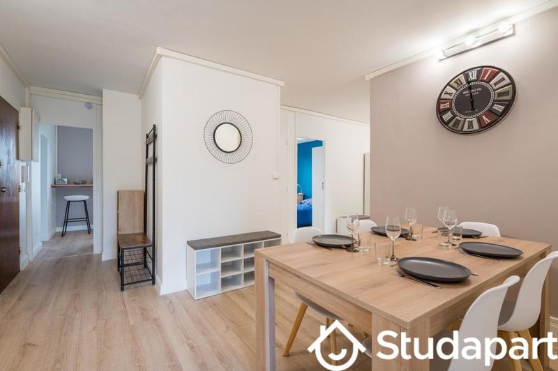 Chambre - 11 m² - 1 pièce