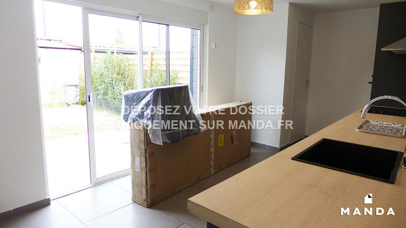 Chambre - 10 m² - 6 pièces