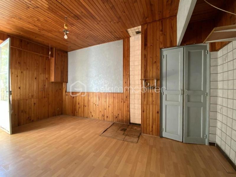 Maison ancienne - 674 m² - 8 pièces