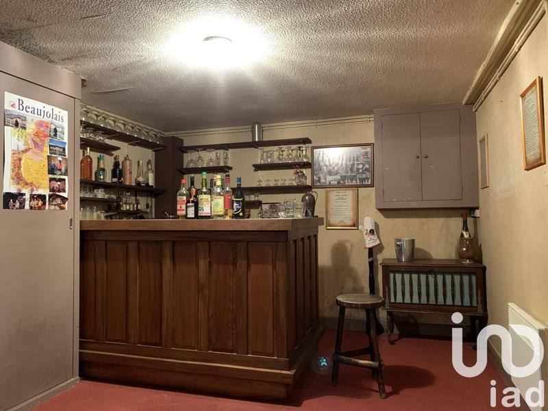 Maison - 220 m² - 7 pièces