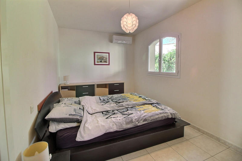 Villa - 249 m² - 11 pièces