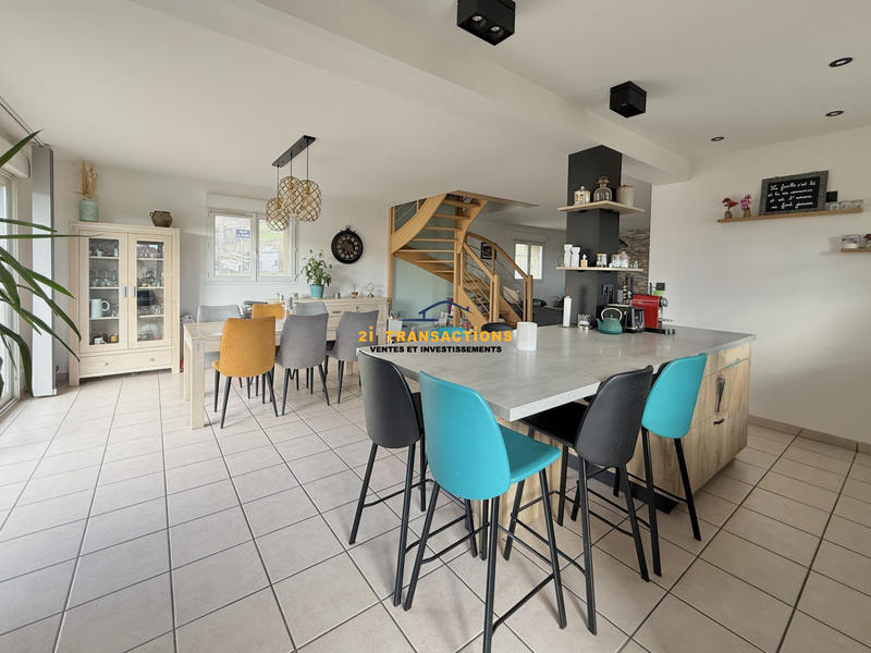 Maison ancienne - 152 m² - 6 pièces