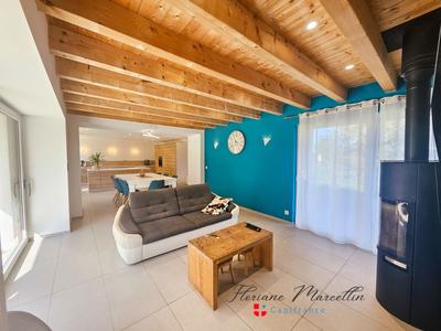 Maison - 254 m² - 5 pièces