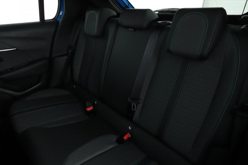 Peugeot 208 1.2 PureTech Allure Business 101 ch