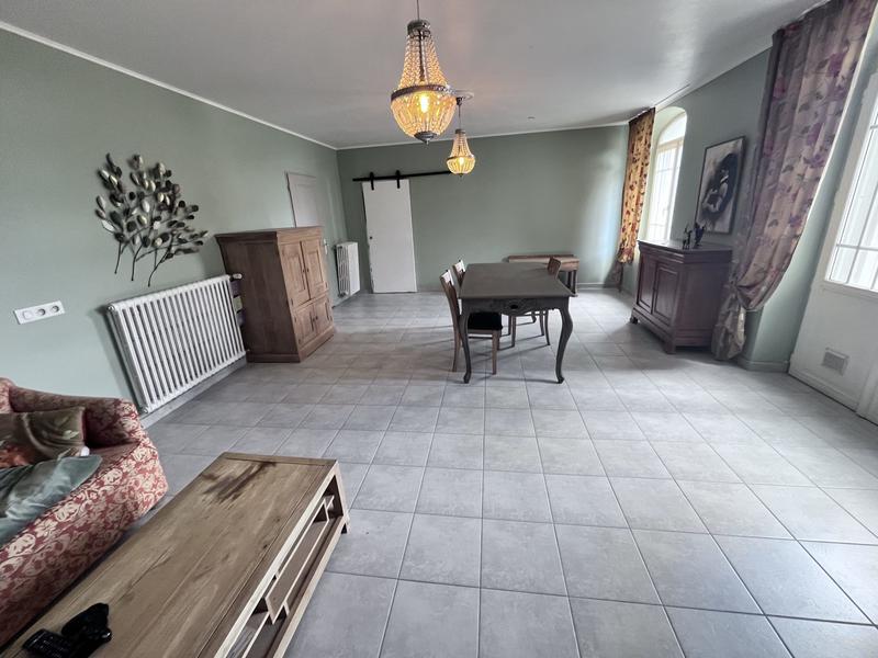 Maison ancienne - 316 m² - 12 pièces