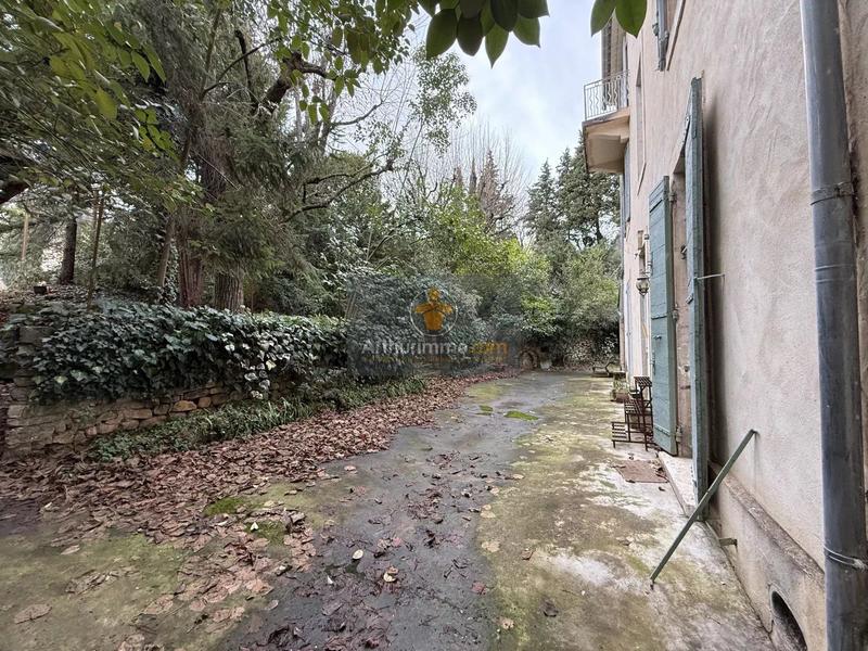 Appartement - 93 m² - 4 pièces