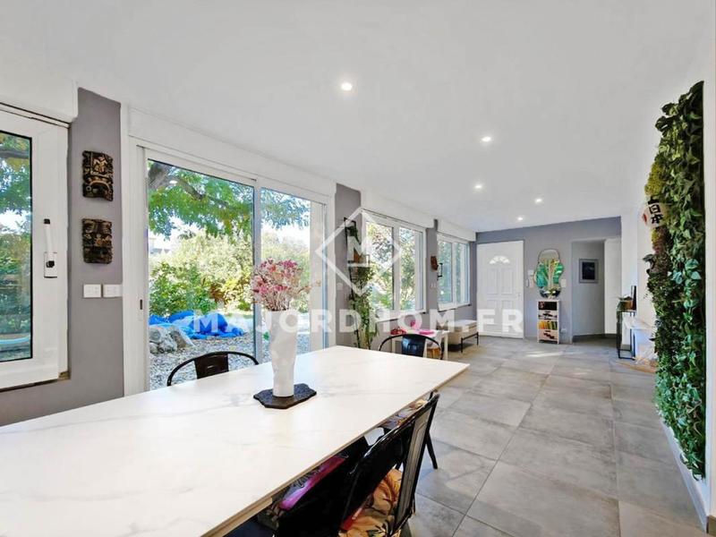 Maison - 110 m² - 4 pièces