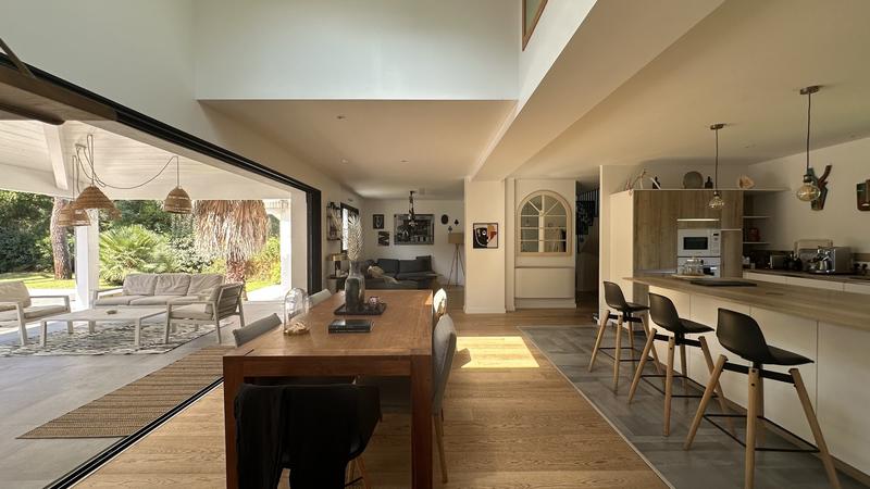 Maison d'architecte - 180 m² - 6 pièces