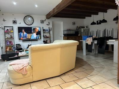 Maison - 83 m² - 4 pièces