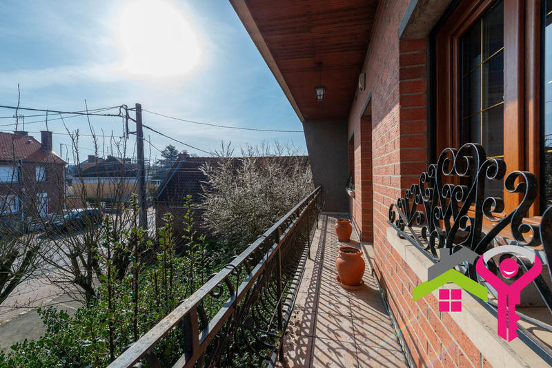 Maison - 170 m² - 6 pièces