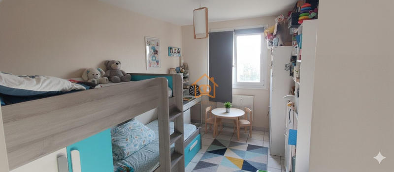 Appartement - 82 m² - 4 pièces