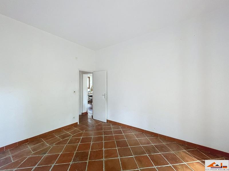 Maison - 217 m² - 8 pièces