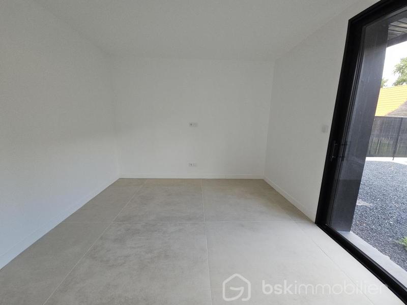 Maison - 280 m² - 8 pièces