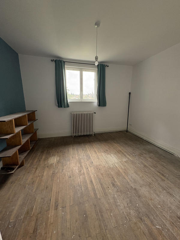 Propriété - 250 m² - 8 pièces