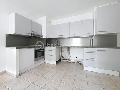 Appartement - 57 m² - 3 pièces