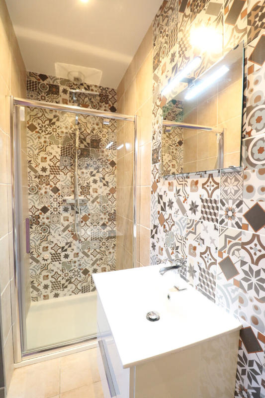 Maison - 197 m² - 8 pièces