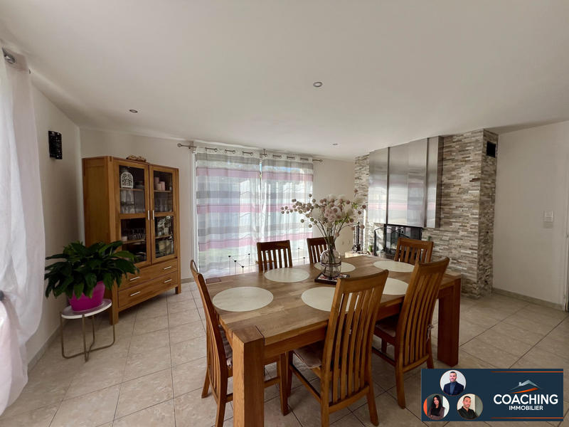 Maison - 160 m² - 5 pièces